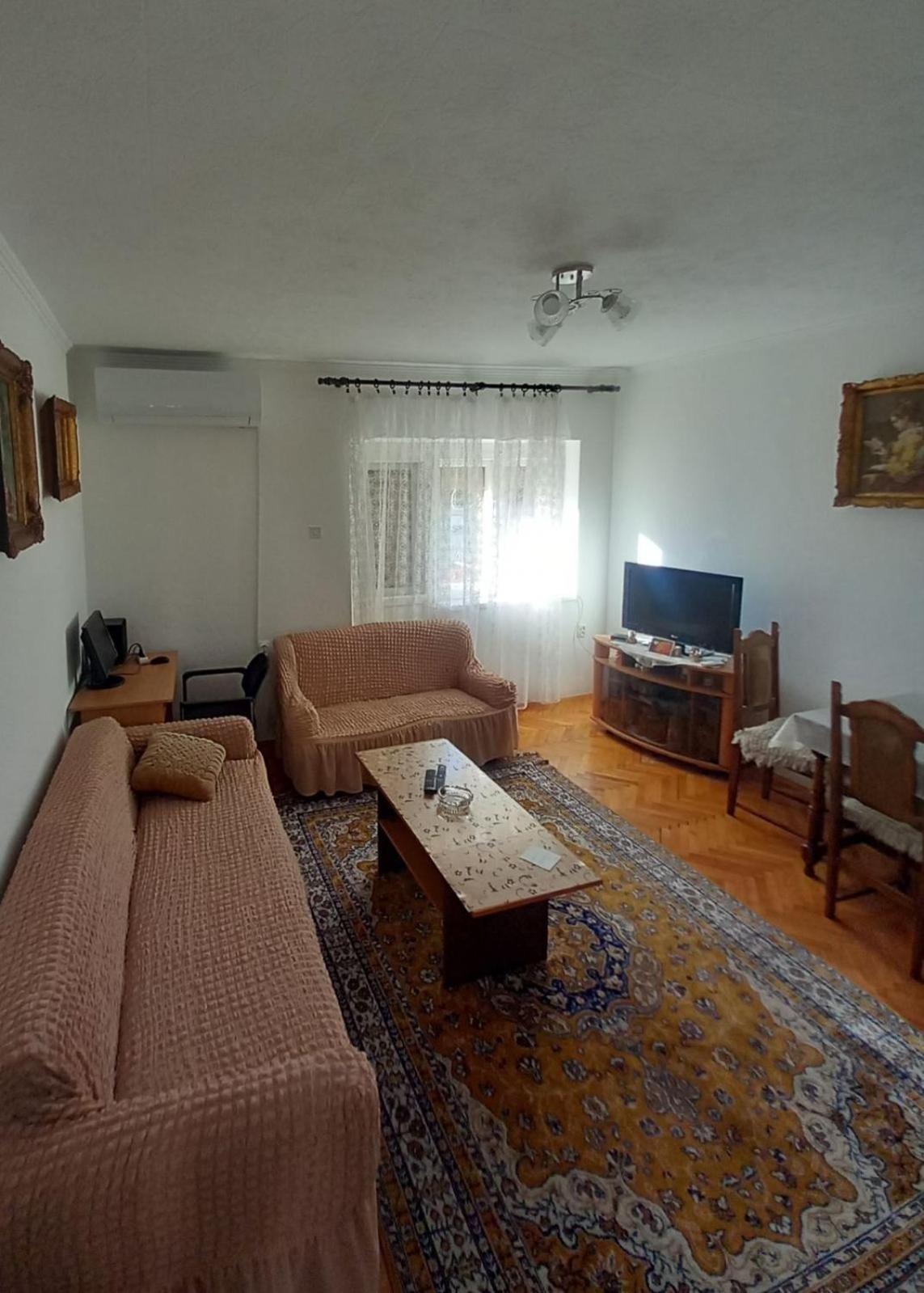 Stan Uljarevic Apartment Bileca Luaran gambar